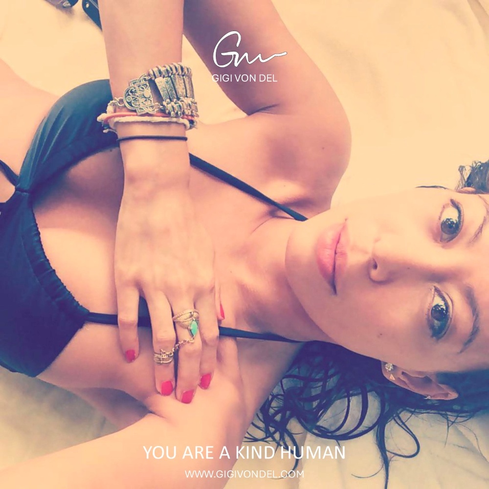 Meet your Posher, Gigi